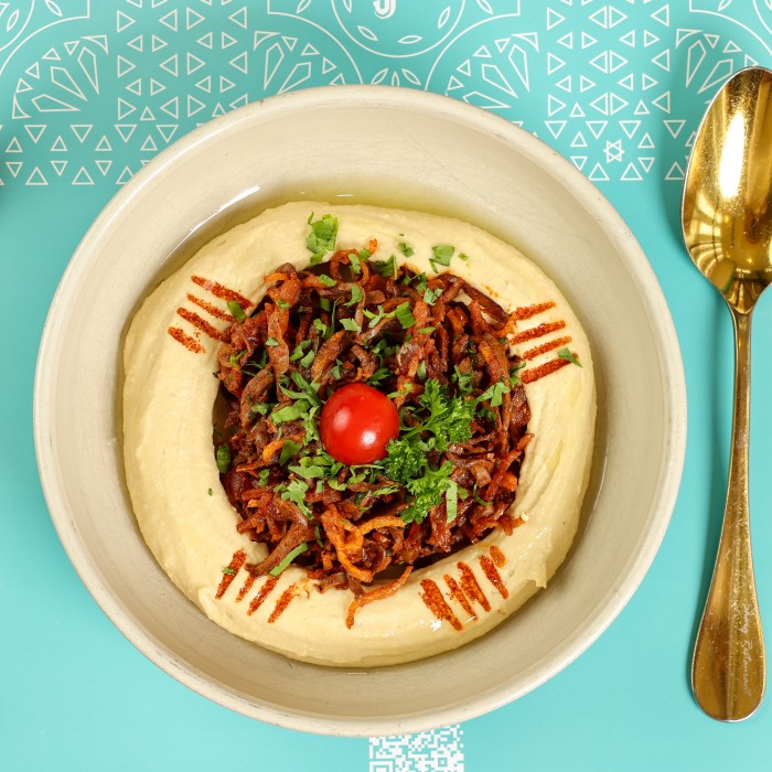 Laham Liver with Hummus