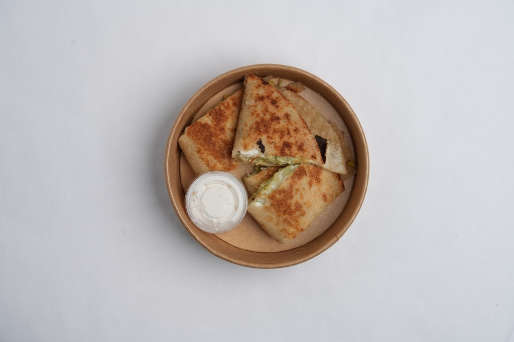 Keto Spinach Egg Quesadilla