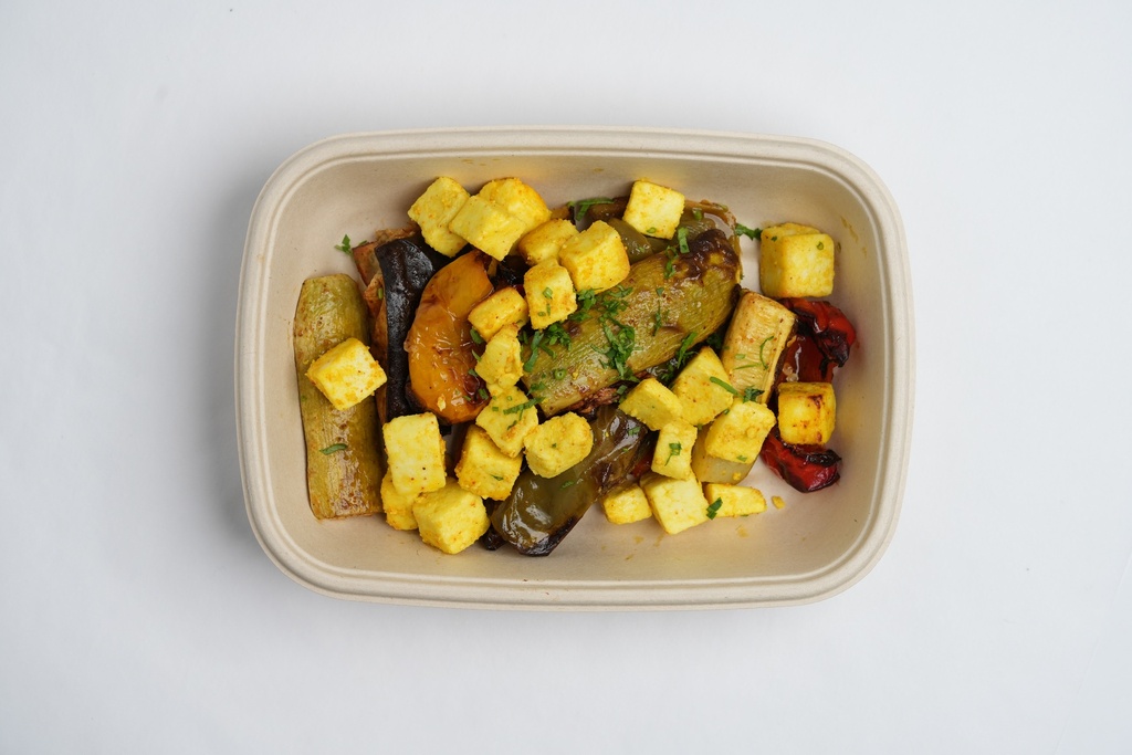 saffron Not-chicken vegetarian with vegetables