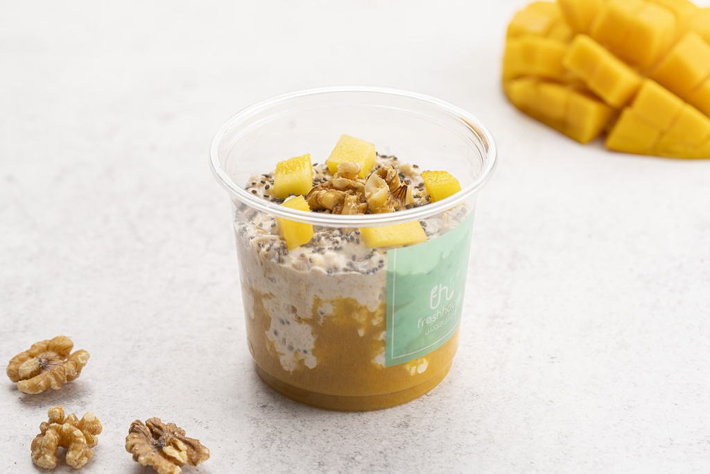 Mango overnight oats jar