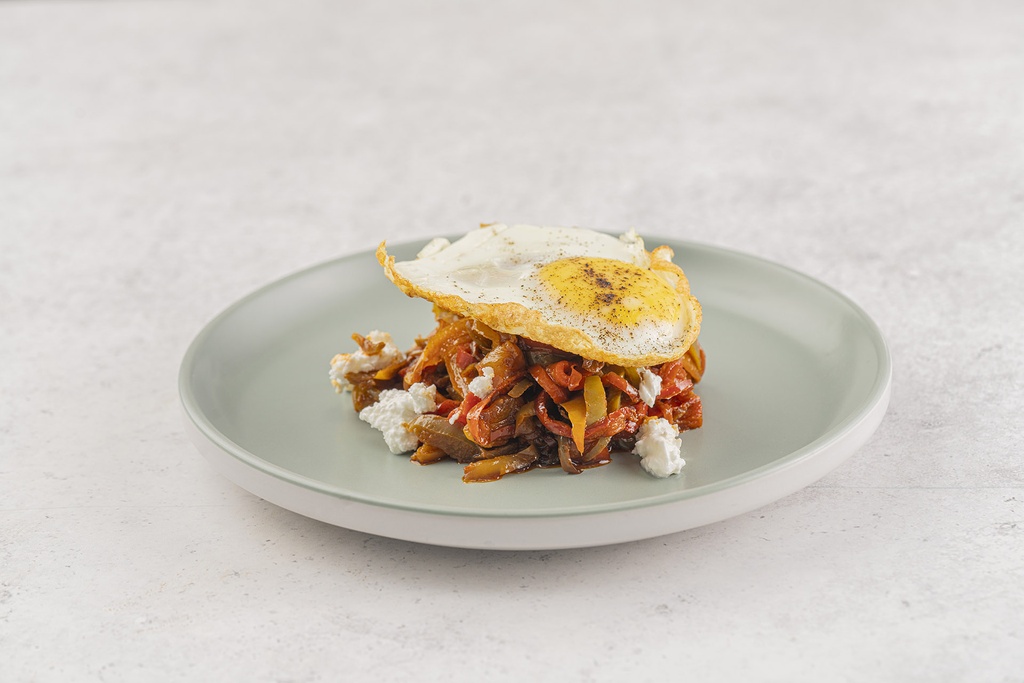 Fried Egg with Cheesy Roasted Vegetable