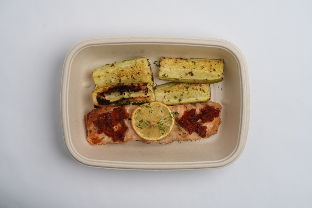 Herbal Salmon with Baked Zucchini Sticks