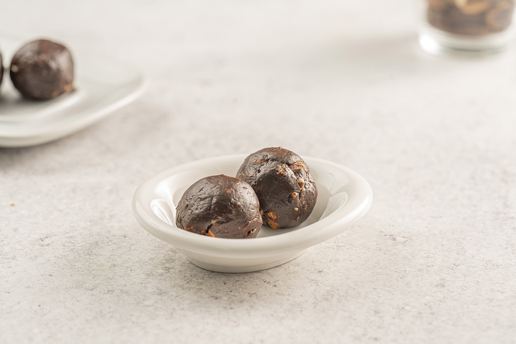 Chocolate Nut Cluster